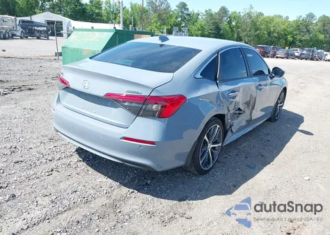 2024 Honda Civic Touring z USA, uszkodzony, nr VIN 2HGFE1F90RH323188